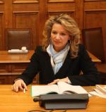 ΚΑΤΕΡΙΝΑ ΦΑΡΜΑΚΗ:  ΝΑ ΑΠΑΝΤΗΣΕΙ ΑΜΕΣΑ ΤΟ ΥΠΟΥΡΓΕΙΟ ΕΘΝΙΚΗΣ ΑΜΥΝΑΣ  ΓΙΑ ΤΗΝ ΧΡΗΣΗ ΤΟΥ ΣΤΡΑΤΟΠΕΔΟΥ