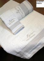 Συσκευασία δώρου σετ πετσέτες 3 τμχ Guy laroche almond White